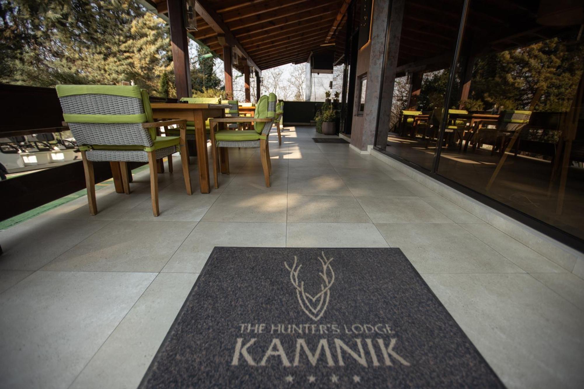 The Hunter'S Lodge Kamnik Skopje Eksteriør bilde